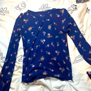 Adorable flower pattern blue tight shirt long sleeve